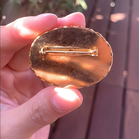 Vintage Pin from 1970 - Picture 3 of 4